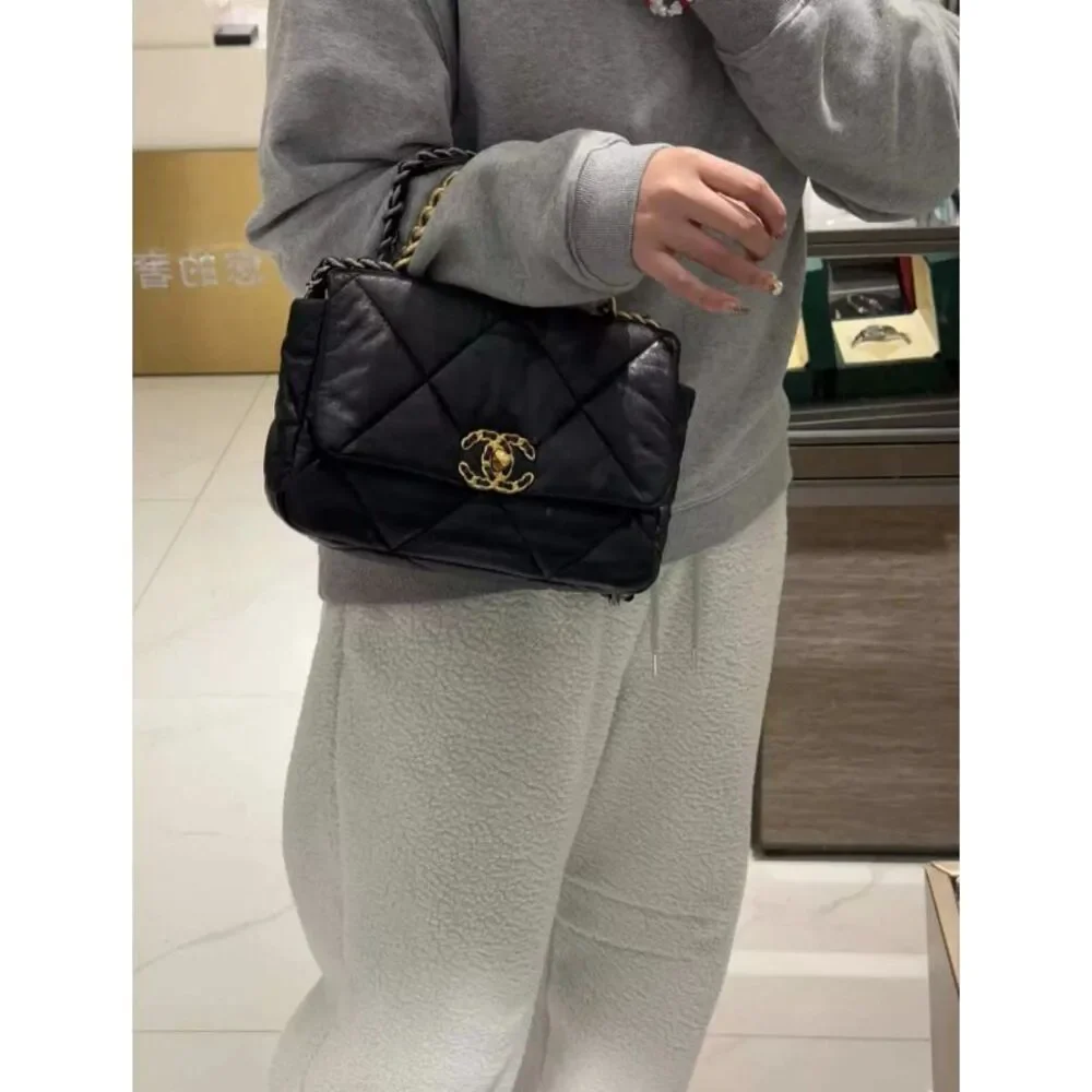 Chanel Women Pre-Loved Bag Very Good Condition